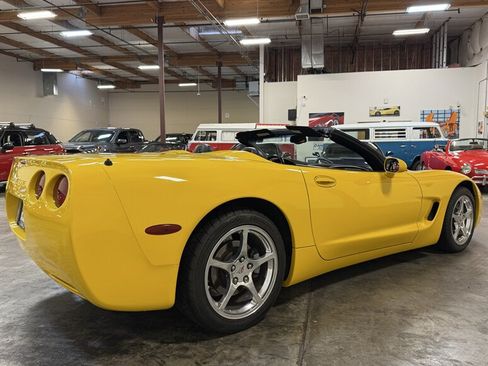 Used 2002 Chevrolet Corvette Convertible w/ Preferred Equipment Group2 RWD image 30