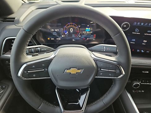 New 2025 Chevrolet Suburban Premier AWD/4WD image 15