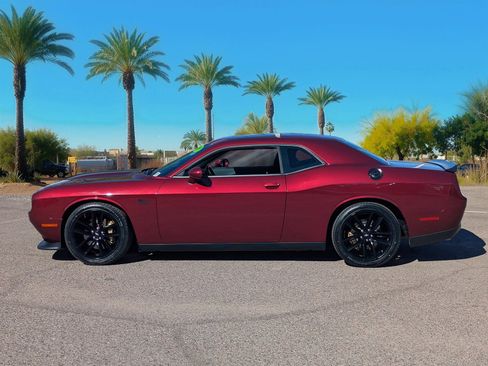 Used 2019 Dodge Challenger R/T w/ Stars & Stripes Edition image 2