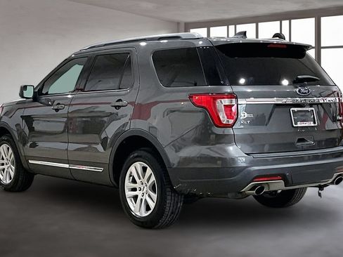 Used 2019 Ford Explorer XLT w/ Class II Trailer Tow Package AWD/4WD image 12