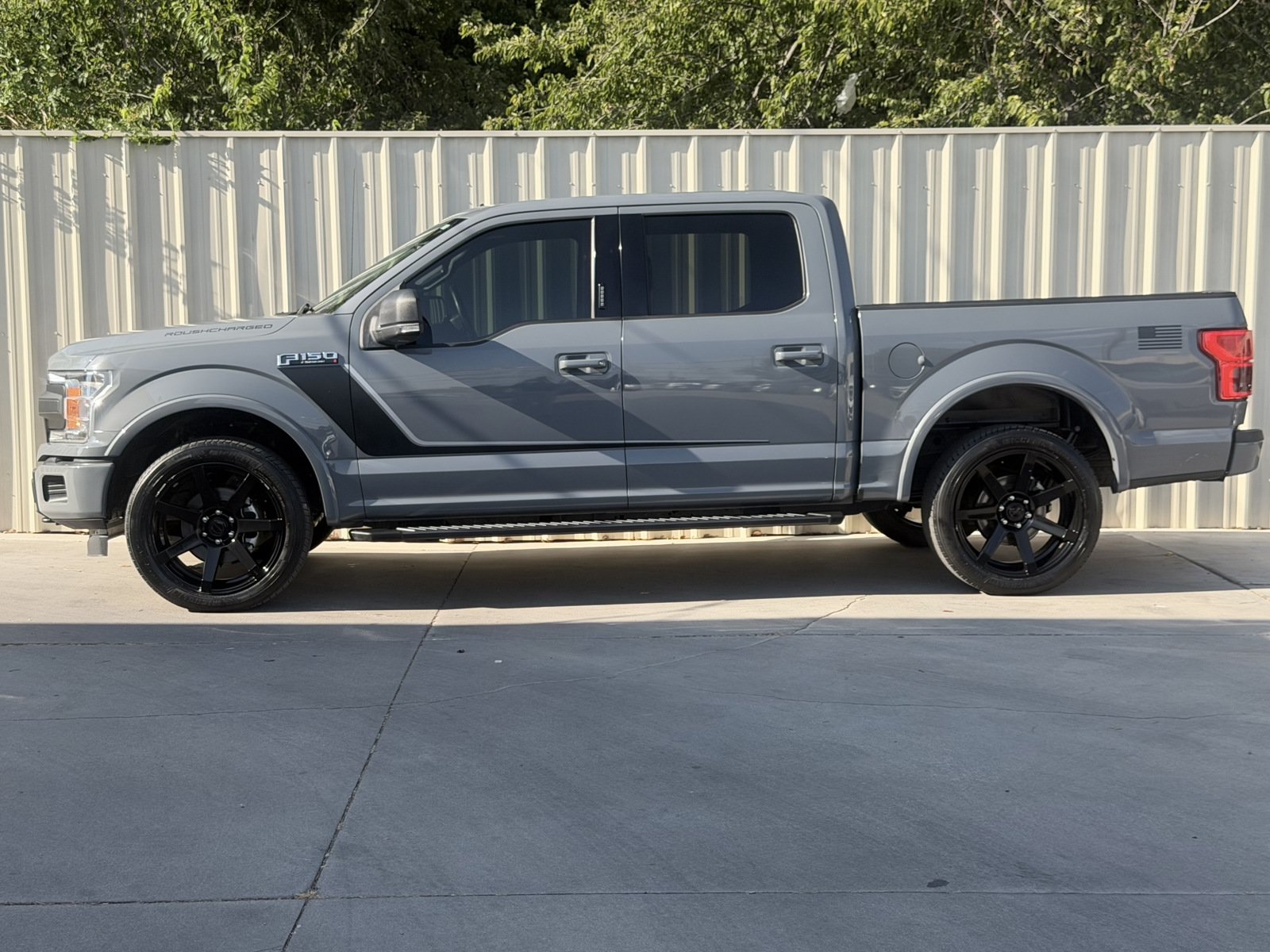 Used 2019 Ford F150 XLT w/ Equipment Group 302A Luxury AWD/4WD image 8