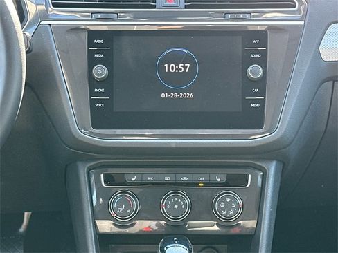 Certified 2024 Volkswagen Tiguan S image 29