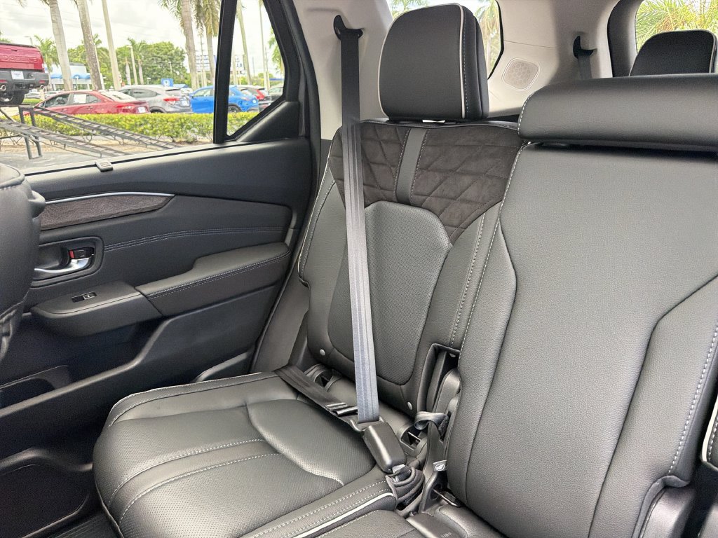 New 2026 Honda Pilot Elite image 13
