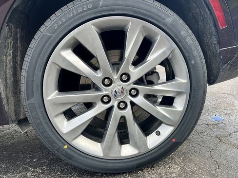 Used 2023 Buick Envision Avenir AWD/4WD image 42