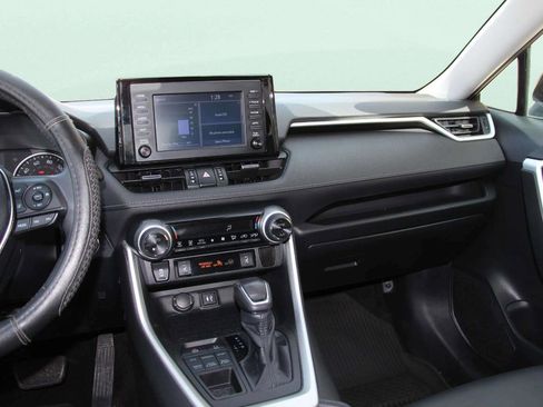 Used 2019 Toyota RAV4 XLE Premium w/ Cold Weather Package image 15