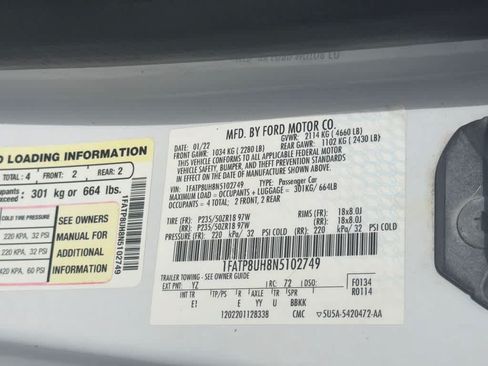 Used 2022 Ford Mustang Premium RWD image 29