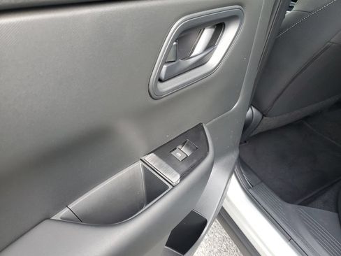 Certified 2025 Nissan Rogue S AWD/4WD image 11