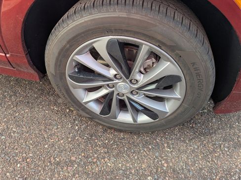 Used 2023 Buick Encore GX Select w/ Sport Touring Package image 5