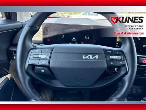 Used 2026 Kia Sportage LX FWD image 21