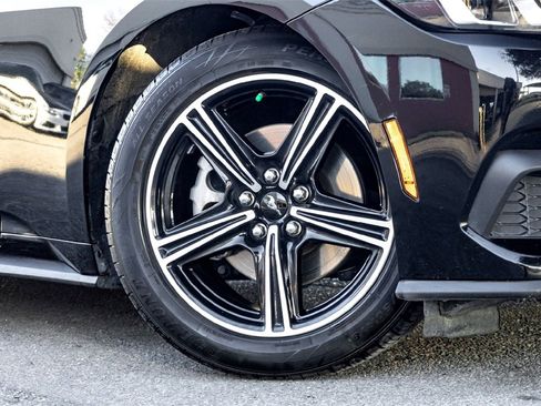 Used 2024 Ford Mustang Premium image 2