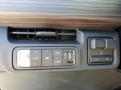 New 2025 GMC Sierra EV Denali AWD/4WD image 29