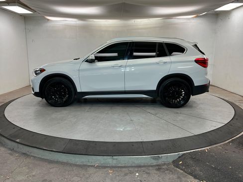 Used 2018 BMW X1 sDrive28i w/ Premium Package image 2