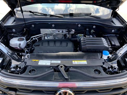 Used 2025 Volkswagen Atlas SEL Premium R-Line AWD/4WD image 30