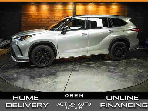 Used 2025 Toyota Highlander XSE AWD/4WD image 1