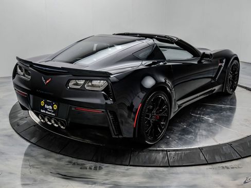 Used 2016 Chevrolet Corvette Z06 w/ 2LZ Preferred Equipment Group RWD image 22