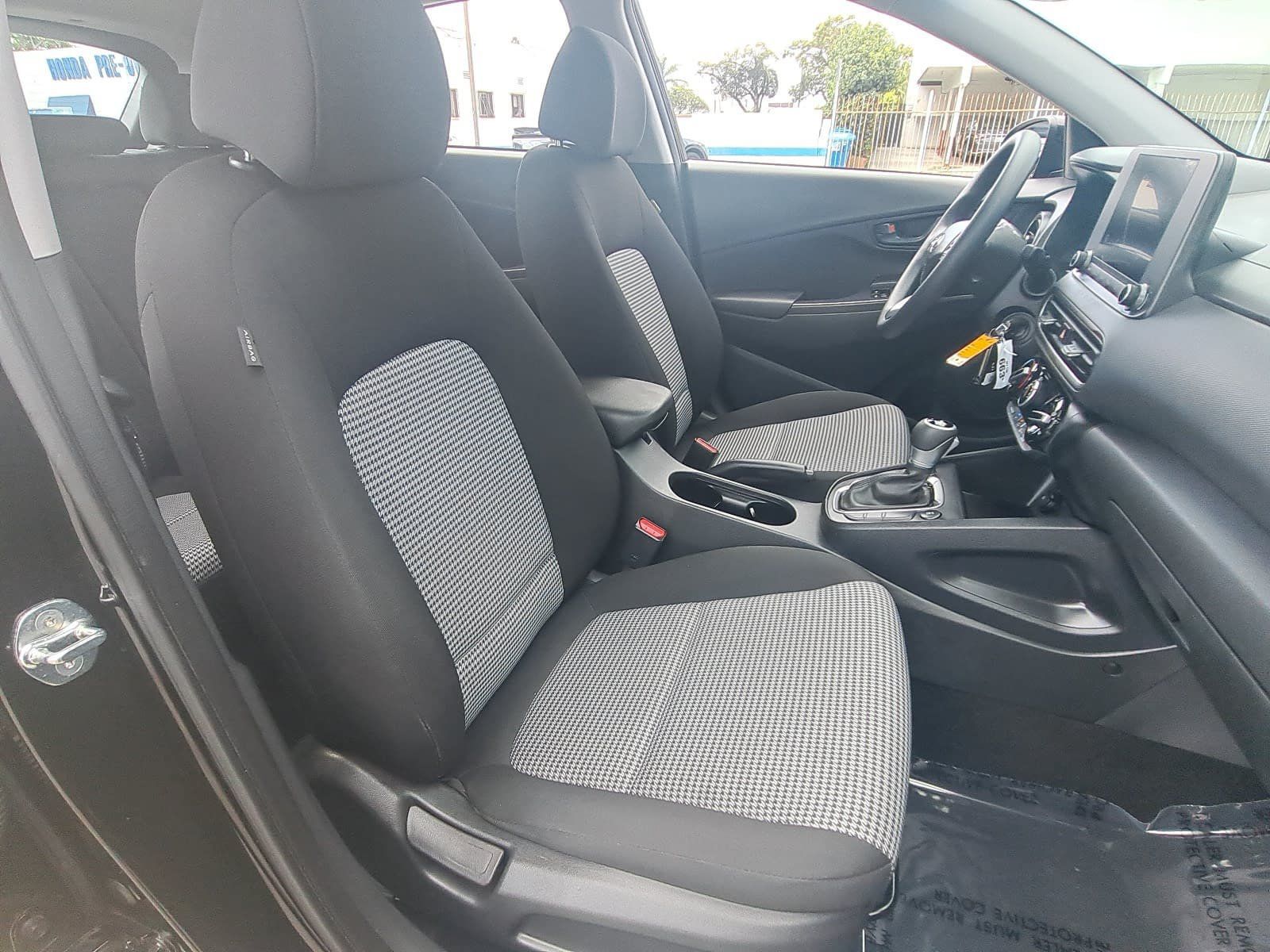 Used 2023 Hyundai Kona SE w/ Cargo Package AWD/4WD image 10