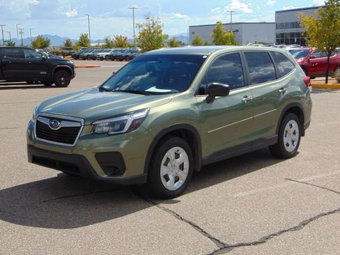 Used 2021 Subaru Forester AWD/4WD image 8