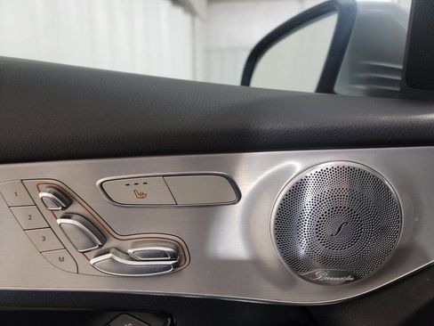 Used 2017 Mercedes-Benz GLC 300 4MATIC image 11