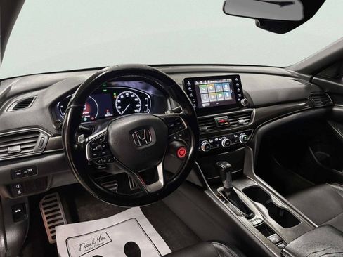 Used 2018 Honda Accord Sport image 13