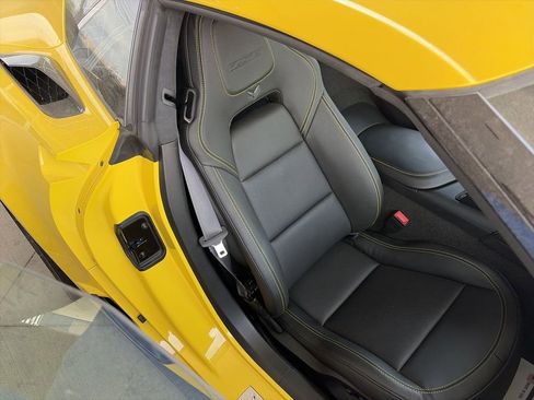 Used 2016 Chevrolet Corvette Z06 w/ 3LZ Preferred Equipment Group RWD image 25
