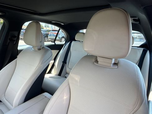 Used 2025 Mercedes-Benz C 300 Sedan image 28