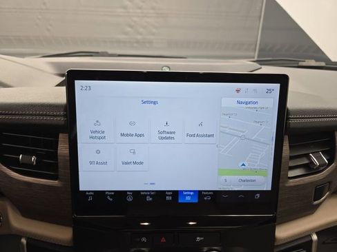 Used 2024 Ford Expedition Max Limited image 36