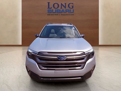 Certified 2025 Subaru Forester Premium AWD/4WD image 8