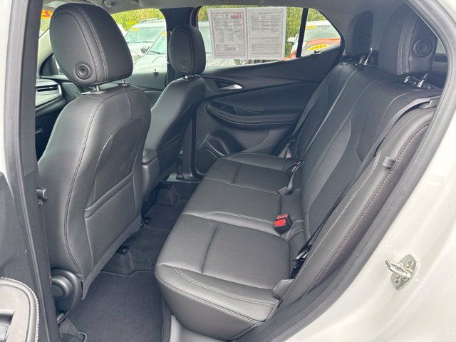 Used 2024 Buick Encore GX Sport Touring AWD/4WD image 17