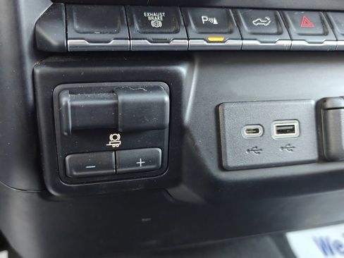 Used 2021 Chevrolet Silverado 3500 LT w/ All Star Edition image 33