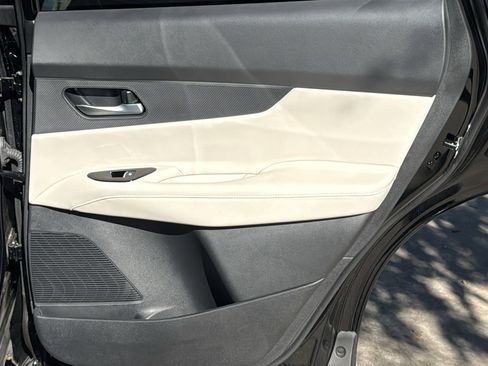 Used 2025 Nissan Murano SV image 26