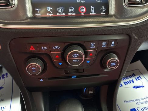 Used 2012 Dodge Charger R/T image 17