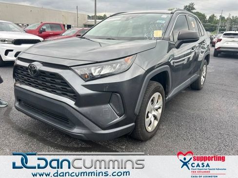 Used 2021 Toyota RAV4 LE FWD image 1