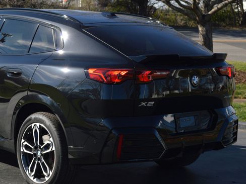 Used 2026 BMW X2 xDrive28i w/ Technology Package image 3