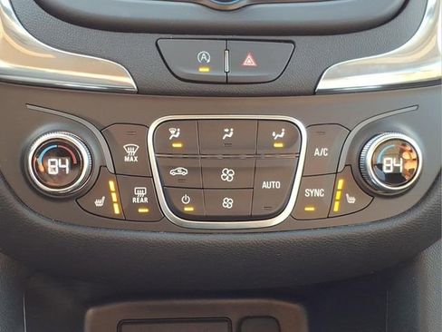 Used 2024 Chevrolet Equinox LT w/ LPO, Floor Liner Package FWD image 20
