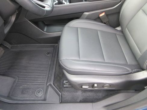 Certified 2025 Chevrolet Traverse LT w/ LPO, Floor Liner Package image 21