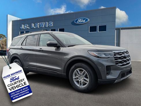New 2026 Ford Explorer Active image 1