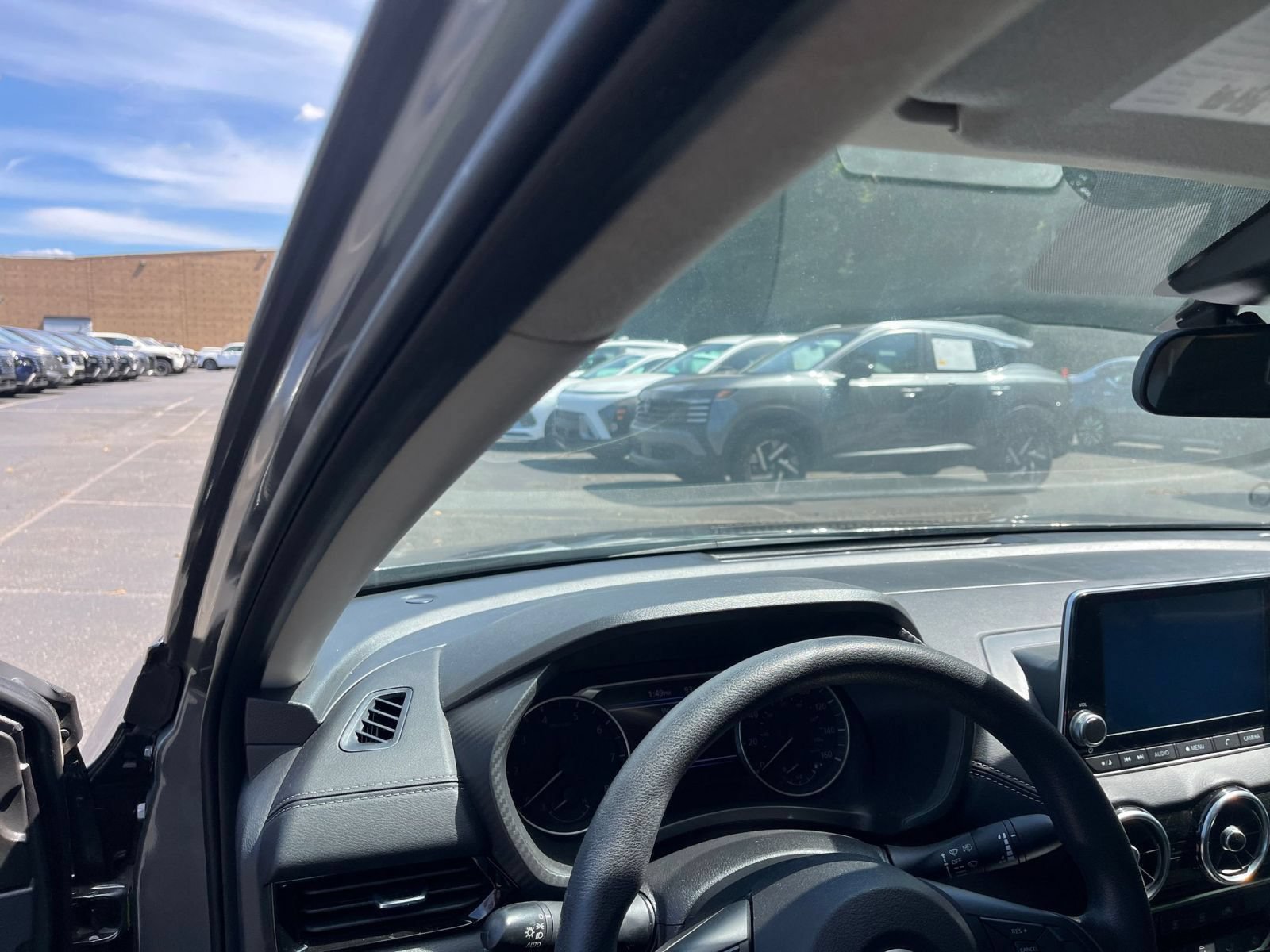 Used 2025 Nissan Sentra SV FWD image 35