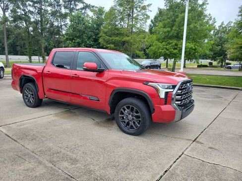 Used 2024 Toyota Tundra Platinum AWD/4WD image 9
