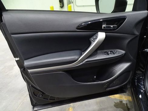 Used 2024 Mitsubishi Eclipse Cross SE image 16