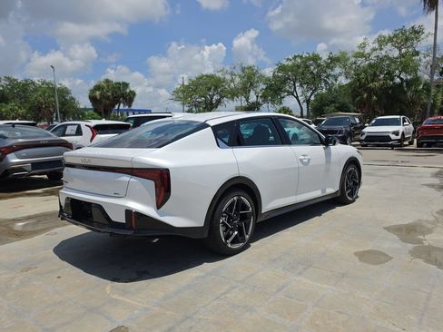 New 2026 Kia K4 GT-Line Turbo w/ GT-Line Sunroof Package FWD image 8