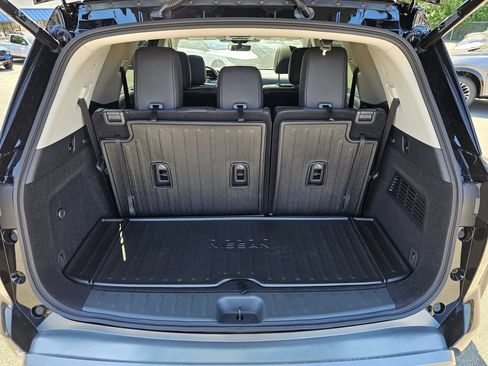 New 2026 Nissan Pathfinder Platinum w/ Cargo Package AWD/4WD image 24