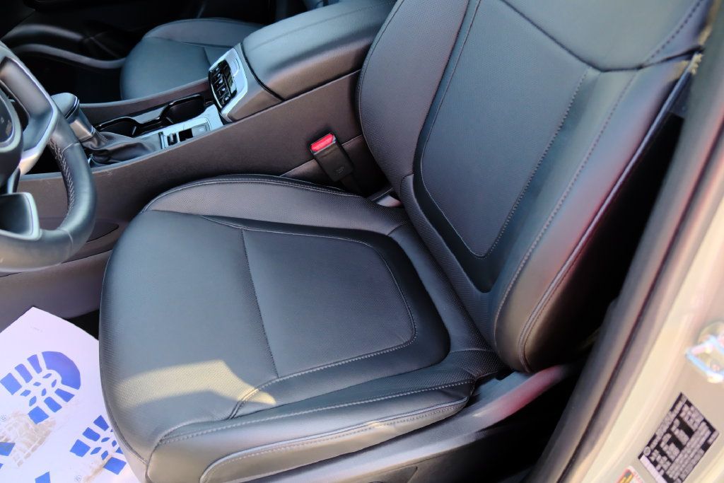 Used 2024 Hyundai Santa Cruz Limited AWD/4WD image 15