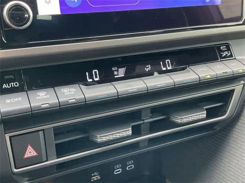 Certified 2025 Toyota Camry SE image 23