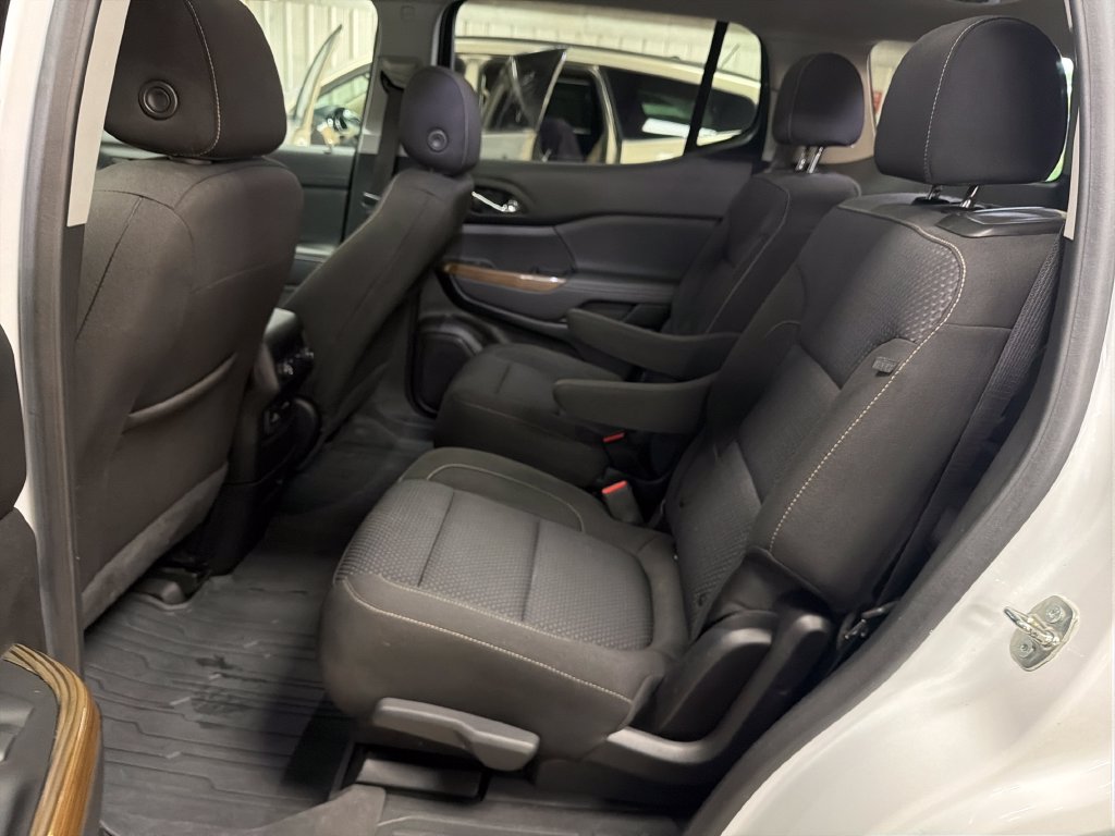 Used 2023 GMC Acadia SLE w/ Driver Convenience Package AWD/4WD image 14