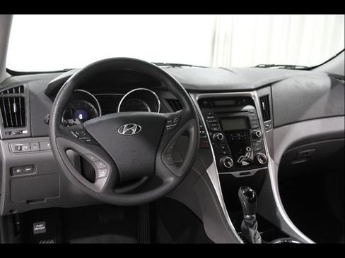 Used 2013 Hyundai Sonata GLS w/ Popular Equipment Pkg image 6