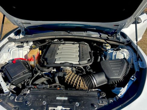 Used 2016 Chevrolet Camaro SS image 14