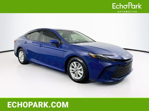 Used 2025 Toyota Camry LE FWD image 1