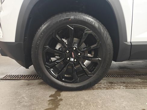 Used 2026 GMC Terrain Elevation w/ Elevation Premium Package image 11