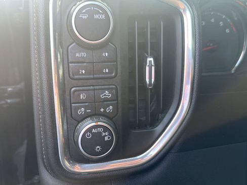 Used 2021 Chevrolet Silverado 1500 LT Trail Boss w/ Convenience Package II AWD/4WD image 16