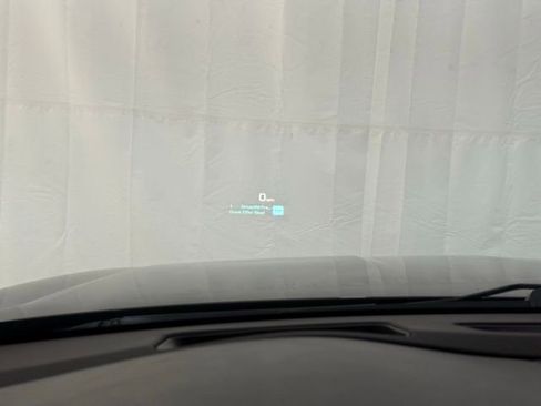 Used 2018 Cadillac Escalade Premium Luxury image 39